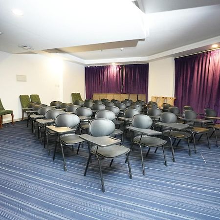 Hotel Parkside Plaza Maskat Exterior foto